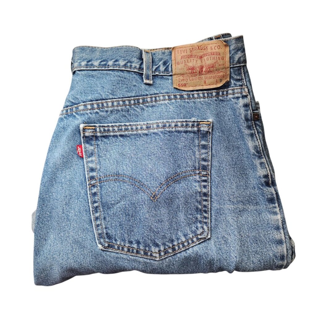 LEVIS VINTAGE 550 Relaxed Fit Tapered Leg Jeans USA Made women's‎ W22 Short
